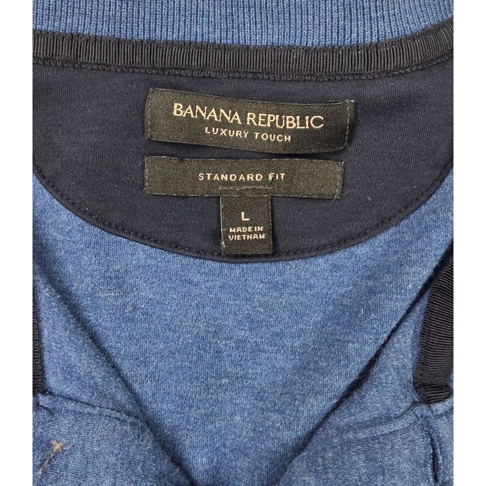 Banana Republic Luxury Touch Standard Fit Blue 1/4 Button S/S Polo‎ Men's Size L